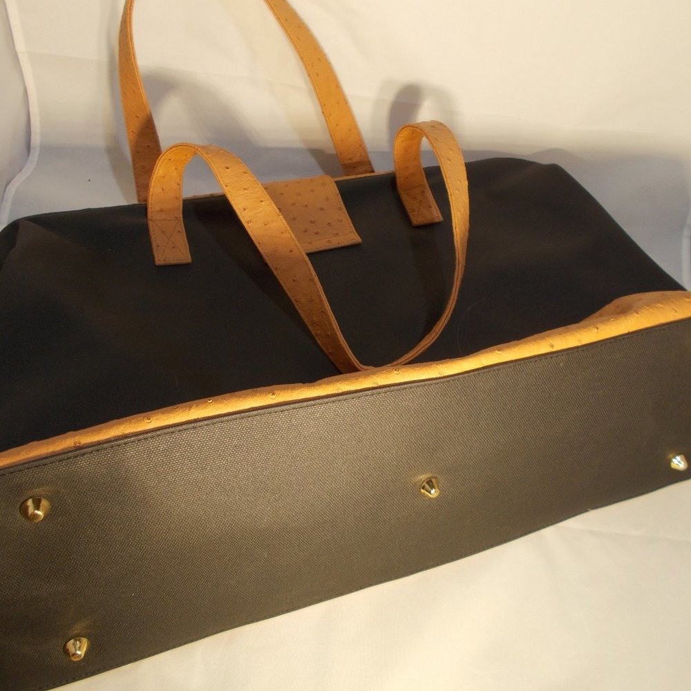EUC Vintage large black & brown duffel bag 20.5"x12.5" - Picture 4 of 6